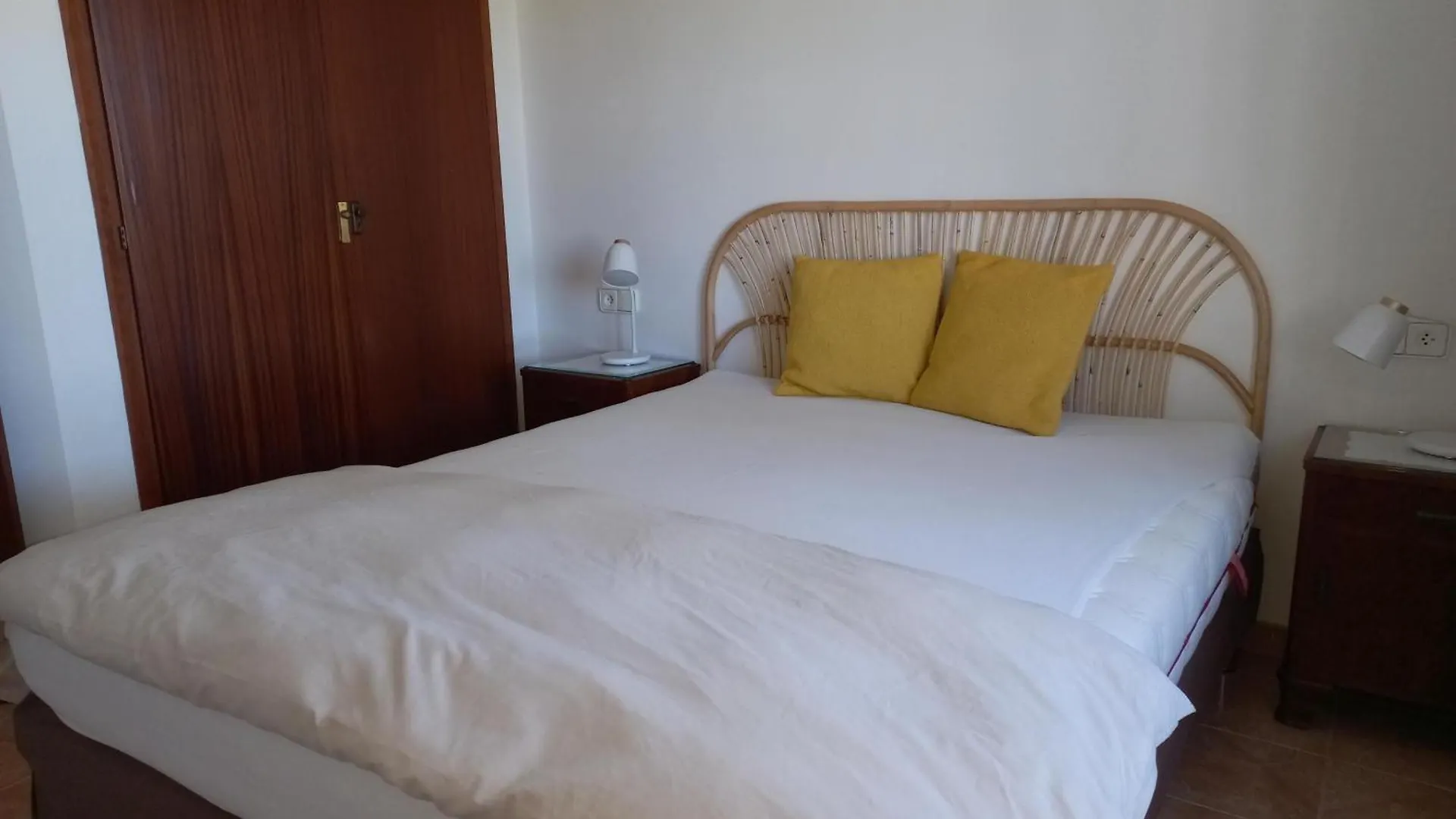 Casa En Costa Brava: Barbacoa, Wifi, Gran Jardin, Cerca Playa, Parking - Es-89-116 Villa Sant Pere Pescador